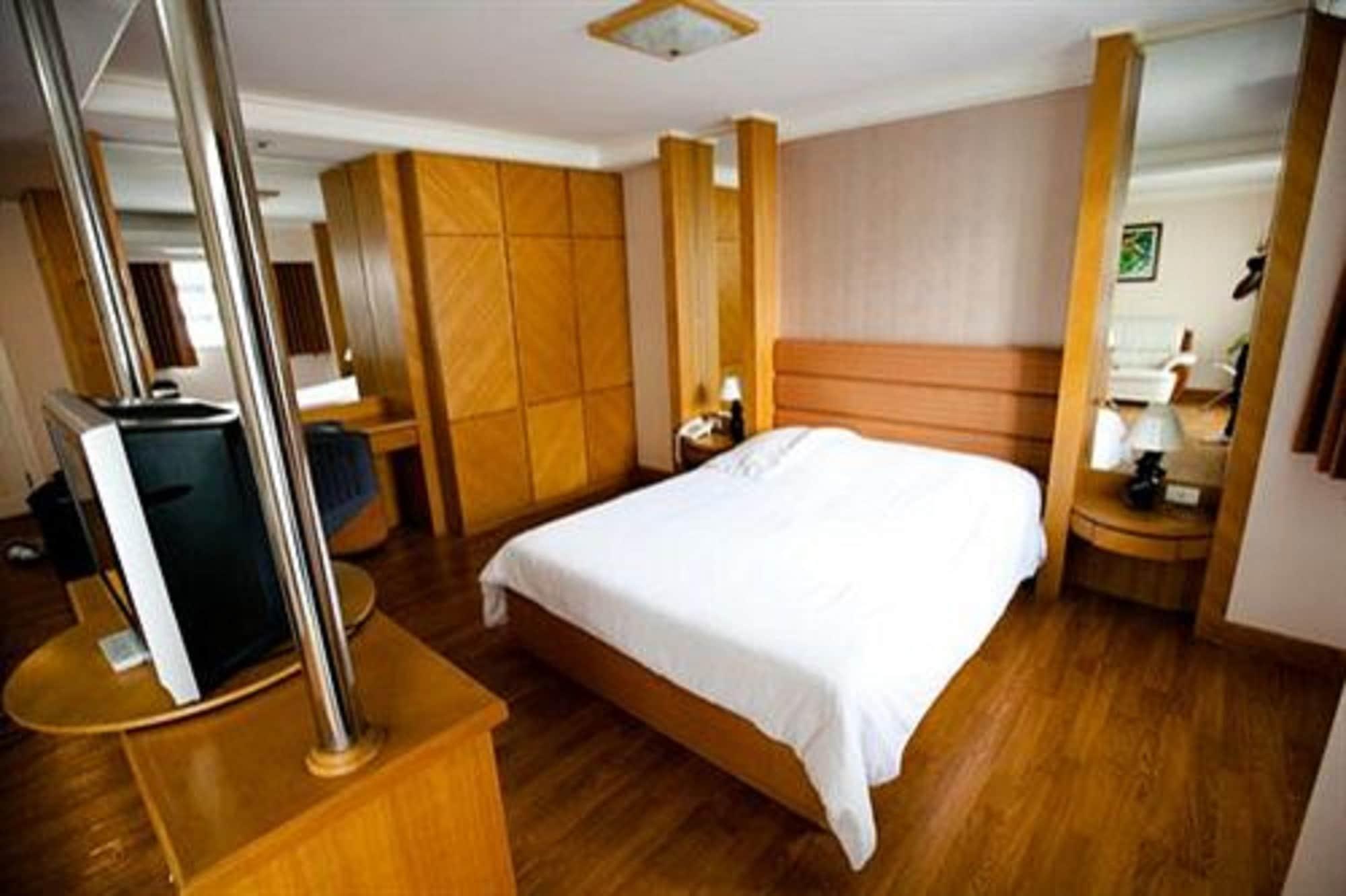 Roseate Ratchada Apart otel Bangkok Dış mekan fotoğraf